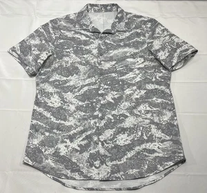 Lululemon Airing Easy Medium Mens Shirt Button Up Short Sleeve Hawaiian - Read - Picture 1 of 7