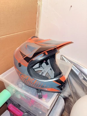casque moto enfant - Photo 1/4