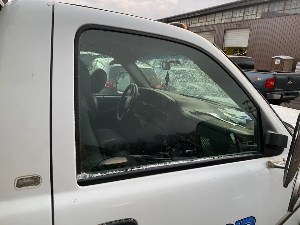 01 02 03 04 05 06 07 CHEVY SILVERADO 3500 puerta delantera cristal/ventana derecha Foto 1 de 1