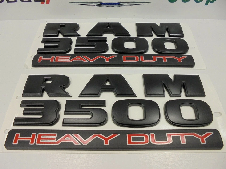 15-18 Dodge Nuevo "Ram 3500 Heavy Duty" Plano Negro Emblema Placa de Identificación Juego de 2 Mopar Foto 1 de 1