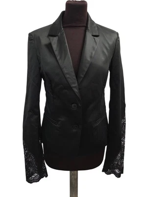 Blazer Versace Jeans Couture detalhe de renda preto tamanho 28/42 T2650 JSR420 - Imagem 1 de 4