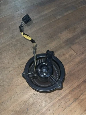 Motor soplador delantero Toyota Prius 2004 2005 2006 2007-2009 HVAC OEM 194000-1390  Foto 1 de 4