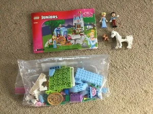 LEGO- JUNIORS- DISNEY PRINCESS- CINDERELLA'S CARRIAGE 10729- 100% COMPLETE - Picture 1 of 9