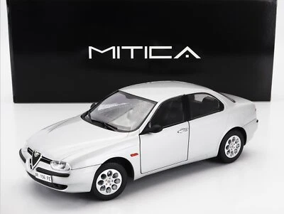 MODELLINO AUTO STATICO ALFA ROMEO 156 TWIN SPARK 1997 SILVER INTERNI NERO 1/18 - Immagine 1 di 4