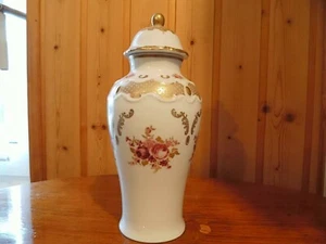 Porzellan Vase von Wallendorf Thüringen - Bild 1 von 4