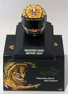 Minichamps 1/8 Scale 398 090046 - AGV Helmet Moto GP 2009 V. Rossi - Picture 1 of 1