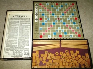 VINTAGE 1953 SCRABBLE Board GAME SELCHOW AND RIGHTER - Picture 1 of 8