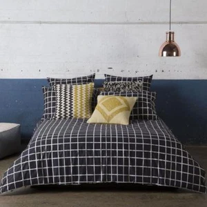 KAS ROOM AUSTRALIA LATITUDE 3PC SET, 1 KING DUVET COVER 2 KING SHAMS BLACK WHITE - Bild 1 von 2