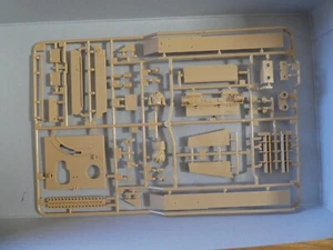 Tamiya Jagdpanzer 1v/70(v) Lang (sd.kfz.162/1 kit 340 B Sprue - Picture 1 of 7
