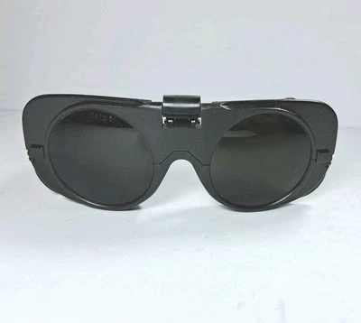 UVEX Safety Glasses Side And Top Shields Z87 5 1/2 Green Lenses 80's Vintage - Image 1 of 4