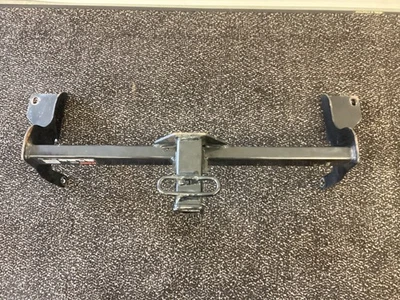 10-16 Volvo XC60 Curt Class 3 Trailer Hitch, 2" Receiver — 第 1/4 张图片