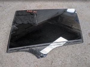 MERCEDES-BENZ R CLASS W251 LEFT REAR WINDOW DROP GLASS - Picture 1 of 1