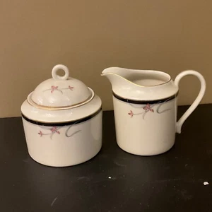 Crema y azucarero con tapa Mikasa Ivory China M2490 Floradora Japón - Imagen 1 de 2