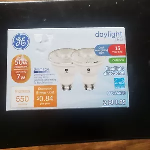 GE Lighting LED Floodlight Daylight Dimmable 50 Watt Light Bulbs - Picture 1 of 4