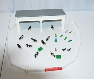 Vintage Ertl Farm Country Viehstall Kühe Ziegen Schafe Huhn und mehr ohne Karton - Bild 1 von 5