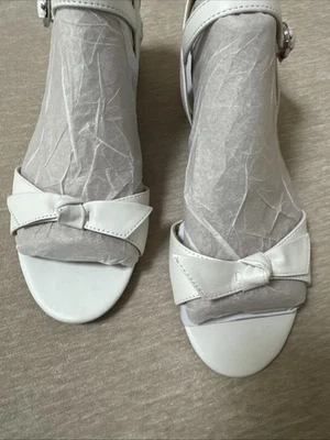 Sandalias de tacón Easy Spirit para mujer nuevas talla 9 blancas  Foto 1 de 4