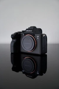 Sony Alpha a7S III (GREAT CONDITION FULLY FUNCTIONAL) - Picture 1 of 2