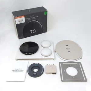 Grade A Google Nest Learning Thermostat (4th gen) w/ 2-Pack Temperature Sensor - Picture 1 of 5