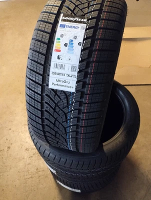 Goodyear UltraGrip Performance + 255/40 R19 100W XL DOT4225 NEU Winterreifen M+S - Bild 1 von 3