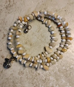 Armband Naturstein Sandfarbe Zoll Akzent Charm #27 Wickelstil 21 Zoll - Bild 1 von 1