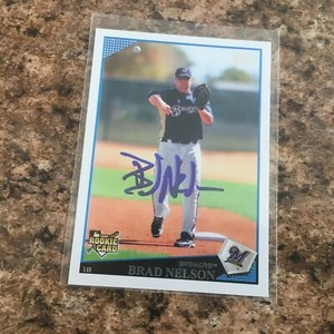 Brad Nelson Signed 2009 Topps Auto Milwaukee Brewers
