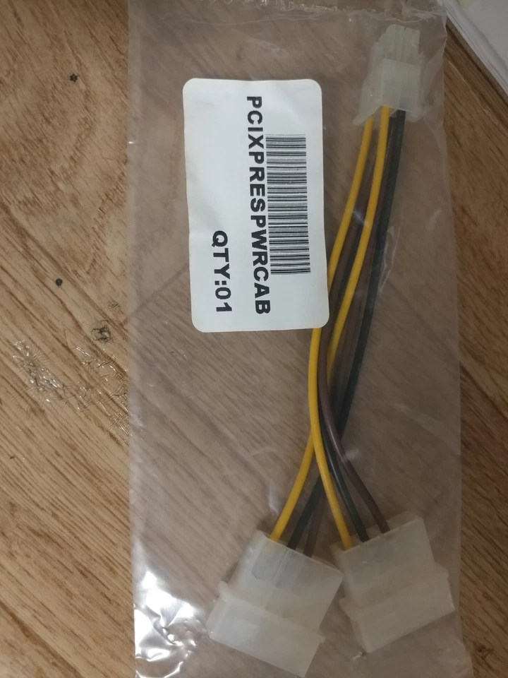 3.5" 6-Pin PCI Express (PCIe) Power Adapter Cable Dual Molex Power into a PCIe - Image 1 of 1