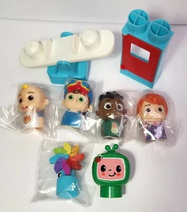 Cocomelon Bausteine Logo Figuren JJ Tomtom Cody Yoyo Teeter Totter Lot 8 - Bild 1 von 1