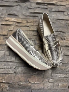 Dolce Vita Janine Platform Goldtone Slip On Shoe Sz US 10 Wedge Comfort Perfect! - Picture 1 of 7