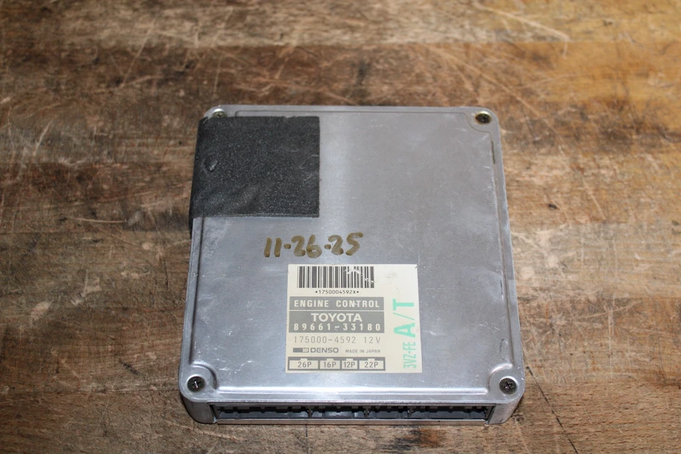 89661-33180 ecm ecu computer 1992-1993 Toyota Camry or Lexus ES300 Foto 1 de 4