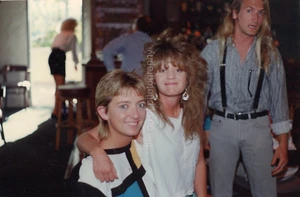 WIE SIE ROLLTEN Farb FUNDFOTOGRAFIE Schnappschuss VINTAGE 54 LA 91 Z - Bild 1 von 1