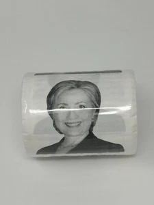 Hillary Clinton Toilettenpapier Badpapier lustiges Geschenk Streich Humor eine Rolle - Bild 1 von 1