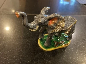 Vintage Metal Elephant Jeweled Pill/Trinket Box - Picture 1 of 5