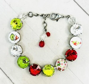 Red and Green Grinch Christmas Crystal Cup Chain Bracelet - Picture 1 of 5