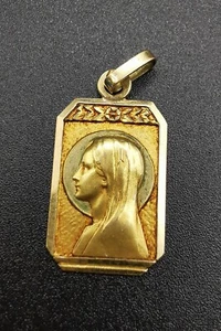 Ciondolo Religioso Santa Maria in l'oro giallo a 18 carati fine XIX secolo - Foto 1 di 2