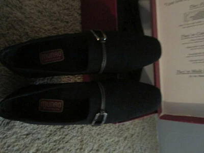 Zapatos de salón Munro American Cindi para mujer negros talla 7 M tela contorno Foto 1 de 4