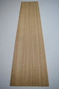 Oak Veneer - Flexible REAL WOOD Sheet - 900mm x 210mm (35.4 x 8.2 inches) - Picture 1 of 4