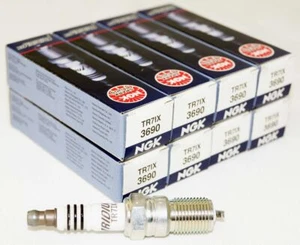 8 Pack Genuine Authentic NGK 3690 Spark Plugs Iridium IX TR7IX - Foto 1 di 9