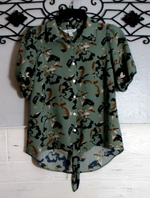 Top para mujer Nine West talla S manga corta verde floral Foto 1 de 4