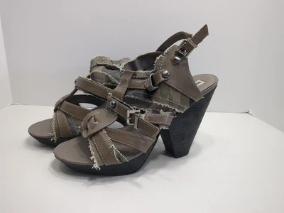 Sandalias de cuña para mujer camuflaje sin clasificación plataforma para mujer talla 9 usadas  Foto 1 de 4