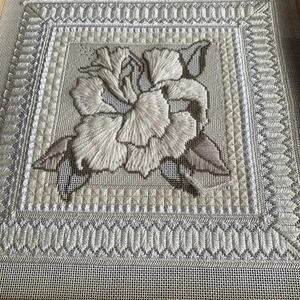 Vintage Hibiscus Needlepoint Almost Completed Hawaii decor Square Pillow Size - Picture 1 of 4