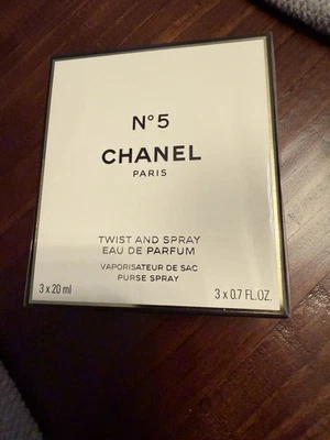 Chanel N°5 парфюмированная вода твист и спрей, 3 x 0,7 унции, запечатанный новый, $155 - Изображение 1 из 4