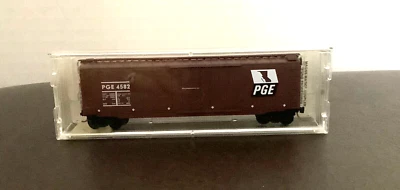 Pacific Great Eastern Kadee/MTL #32260 N Scale 50' Plug Door Boxcar-MINT - Image 1 of 4