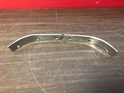 Mercury Custom Monterey L&R 1952 guardabarros delantero parrilla superior molduras piezas nos 423 Foto 1 de 4