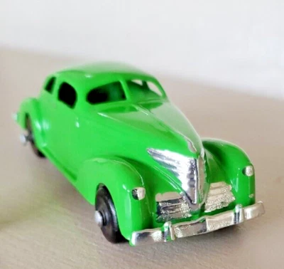 Muy Raro Años 50 GASGUY SEPTOY Diecast Modelo Plymouth Sedán Hermoso Estado Foto 1 de 4