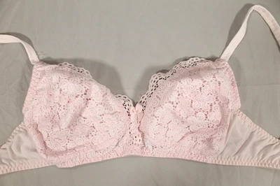 Vintage VANITY FAIR Light Pink LINED LACE Wireless FULL COVERAGE Bra Sz 32C - Image 1 of 4