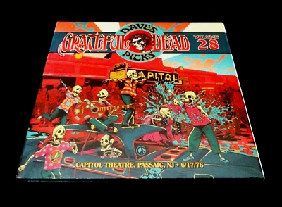 Grateful Dead Dave's Picks 28 Volume Twenty Eight Passaic Capitol 6/17/1976 3 CD - Image 1 of 4