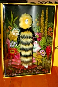 Barbie X Mark Ryden Bee Barbie Muñeca-En mano con remitente-Nueva en caja - Imagen 1 de 8