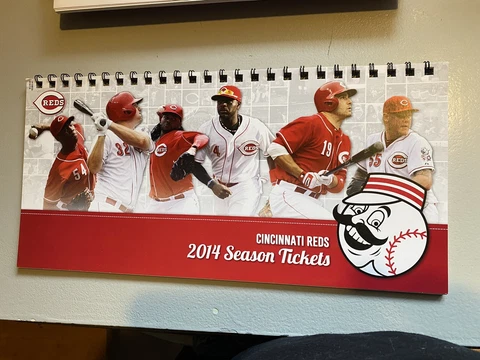 2014 Cincinnati Reds 81 Game Unused Season Ticket Book Cover