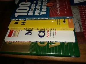 Special Deal- 4 Pack Of Books- 2 Hardcover and 2 paperback. - Bild 1 von 5