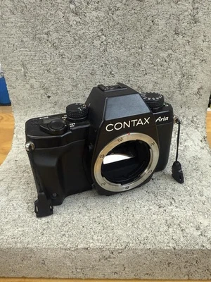 Contax Aria analoge 35-mm-Spiegelreflexkamera schwarz nur Gehäuse C/Y ausgeze... - Bild 1 von 4